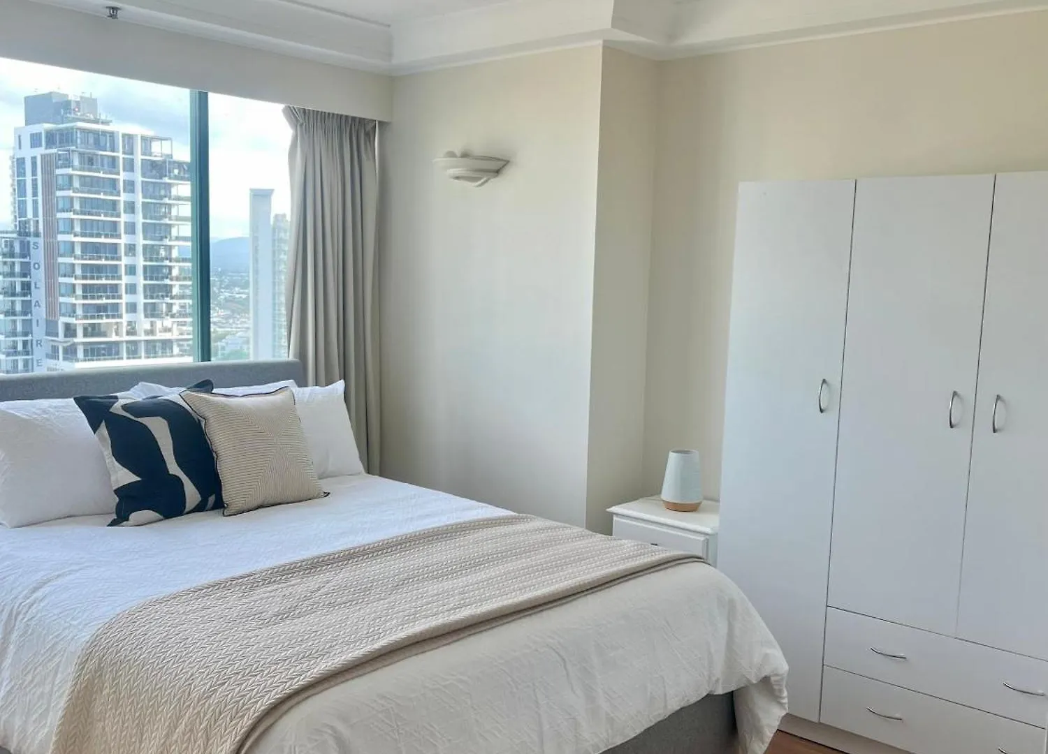 Mantra Crown Towers Apartment Gold Coast Australia
